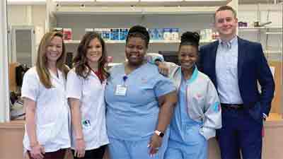 Pharmacy Technician Dress Code at Walgreens: What You Should Know | Footslide
